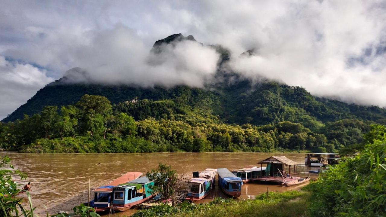 Arthith Guesthouse Nong Khiaw Ngoại thất bức ảnh