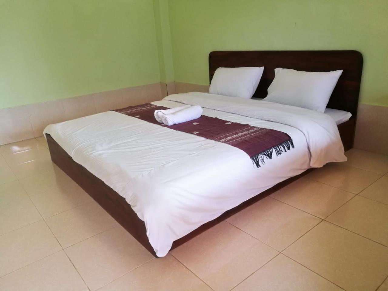 Arthith Guesthouse Nong Khiaw Ngoại thất bức ảnh